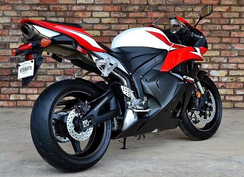 Honda cbr600rr. Хонда СБР 600рр. Honda cbr600rr 2009. Honda CBR 600. Купить хонда сбр рр