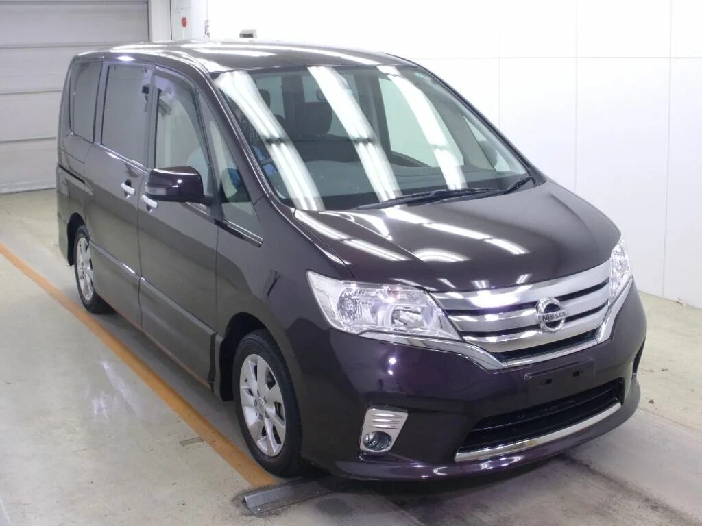 Nissan Serena 2013. Ниссан Серена 2013 год. НС 26 Ниссан Серена. Ниссан Серена 2011 года черный. Купить б у машину из японии