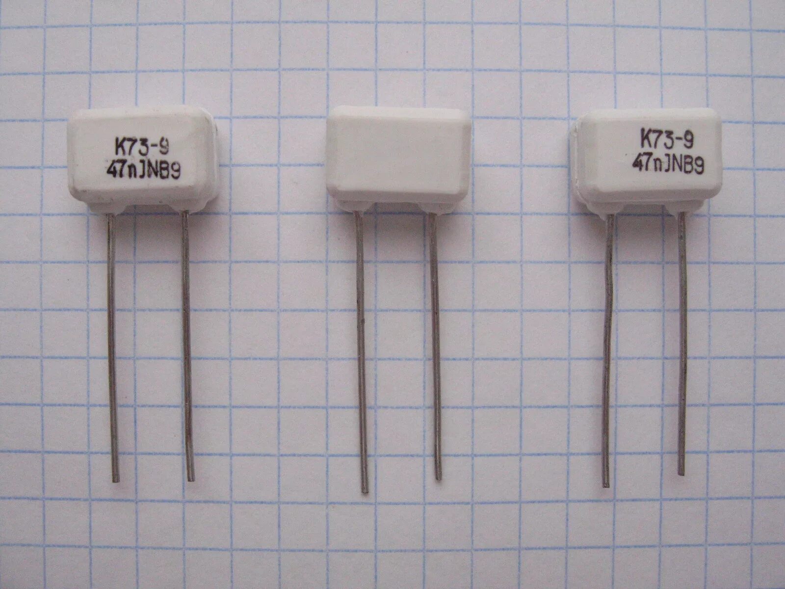Конденсатор к73-9-100 в 0.047МКФ. К73-9-100в-0,047мкф. Конденсатор 047 МКФ 100в. Конденсатор к73-9 100nl.