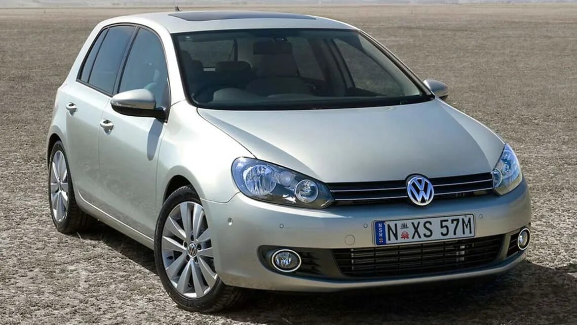 Купить гольф недорого. Фольксваген Golf 2012. Golf 2012 Volkswagen Golf. Фольксваген гольф 4 1.6. Фольксваген гольф 6 1.4 TSI 122.