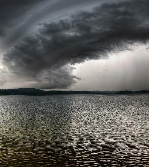 Тучи сгущаются. Тучи сгущаются. Тучи сгущаются. Облака сгущаются. Грозовые тучи.