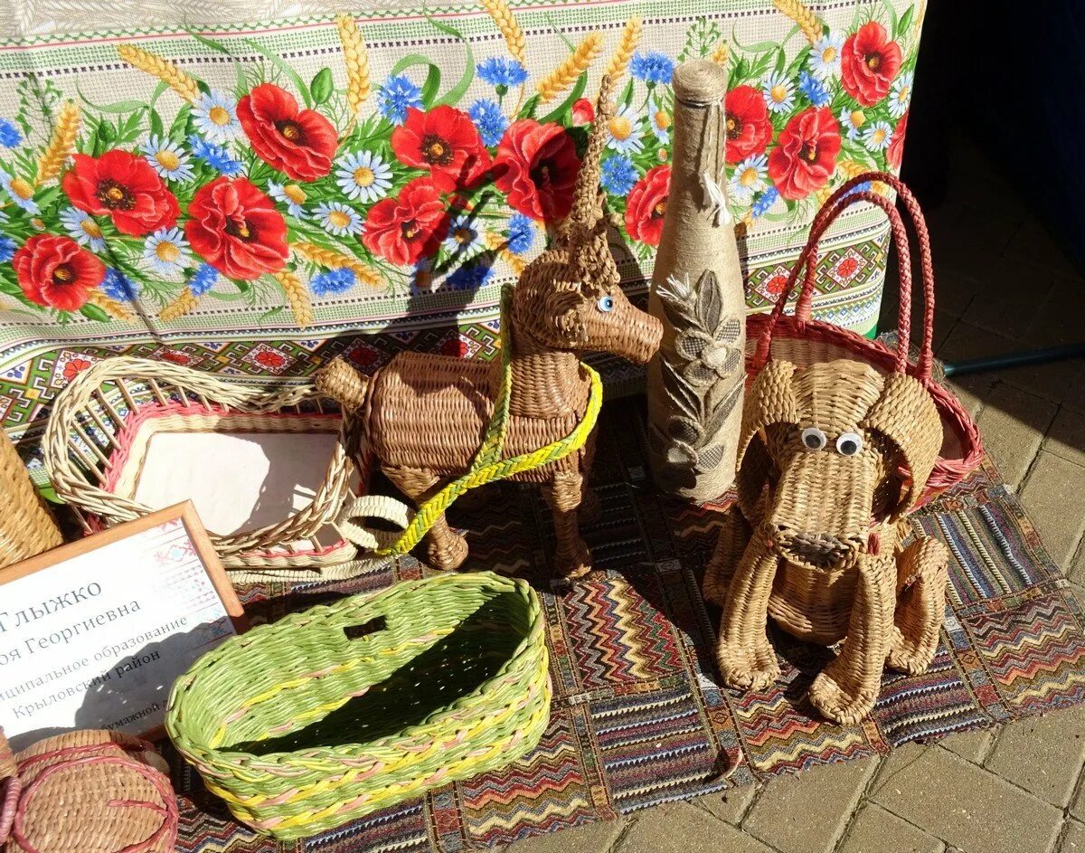 поделки из бересты. декоративно-прикладное творчество для детей. изделия кубанских ремесел. сувениров и изделий народных и художественных промыслов. изделия из соломки и бересты.