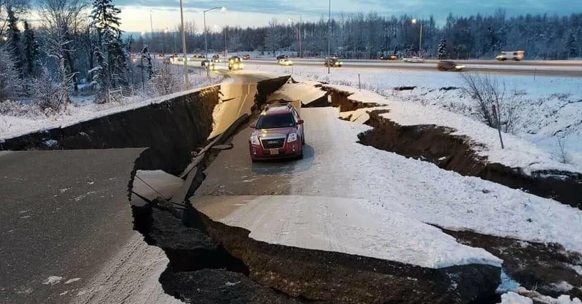 Землетрясение в америке сегодня последние. Землетрясение на Аляске 2021. Землетрясение на Аляске (2018). Аляскинское землетрясение. ЦУНАМИ на Аляске 1964.