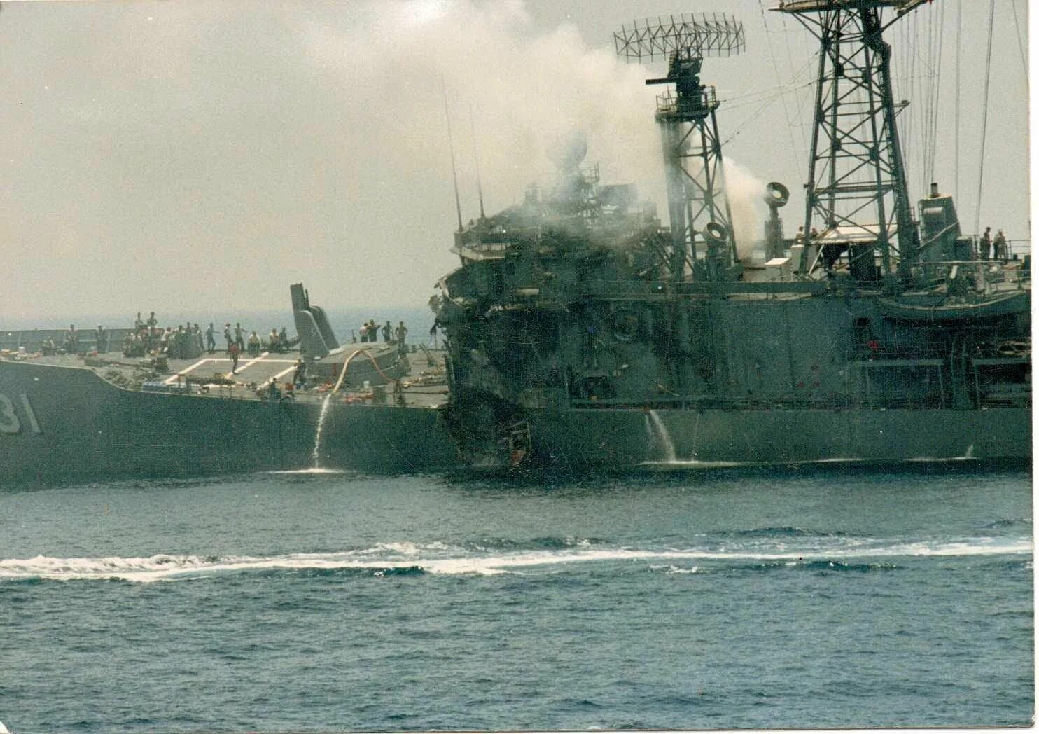 Uss stark. Фрегат Старк. Фрегат Старк 1987. USS Stark (FFG-31). Фрегата USS Stark.