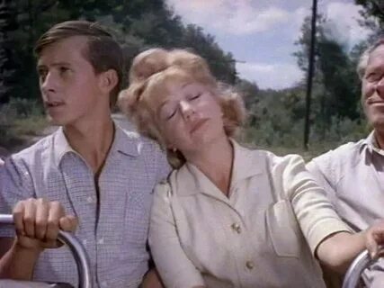 Мальчик и девочка 1966