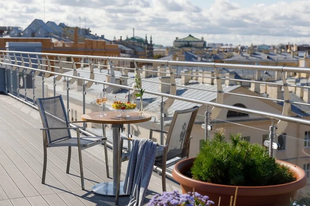 Sky garden инженерная 9а. ресторан гарден стрит санкт-петербург. скай гарден ресторан спб. скай гарден саратов летняя веранда. скай гарден саратов.