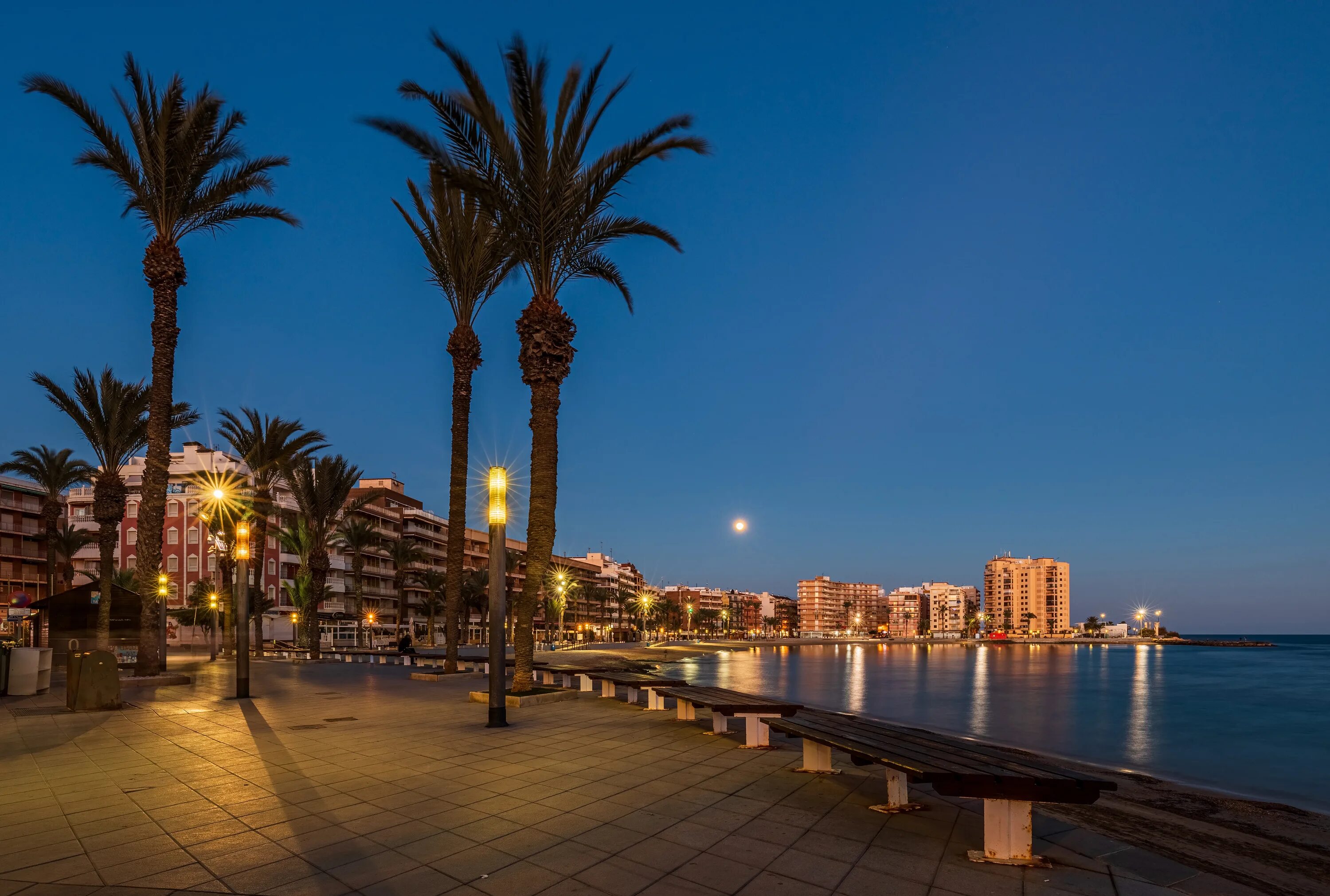 Торревьеха валенсия. Испания аликанте торревьеха. Torrevieja испания. Торревьеха море. Торревьехе, аликанте, валенсии.