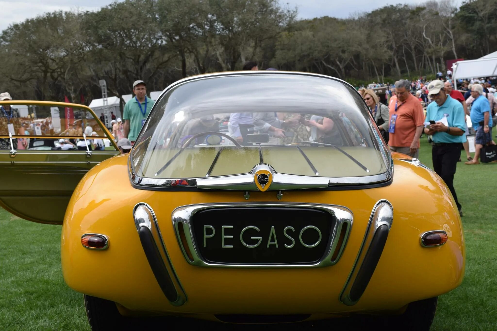 Mitsuoka 124. авто из испании. авто испании. Skoda prague. машины в испании.