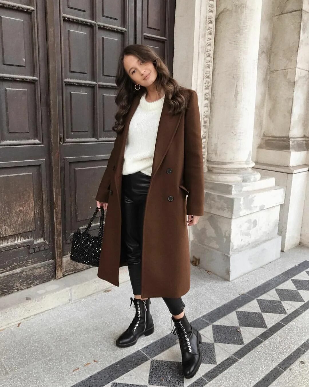 Brown coat. Стильный мужчина в пальто. Brown coat. Классическое пальто мужское. Polo coat.