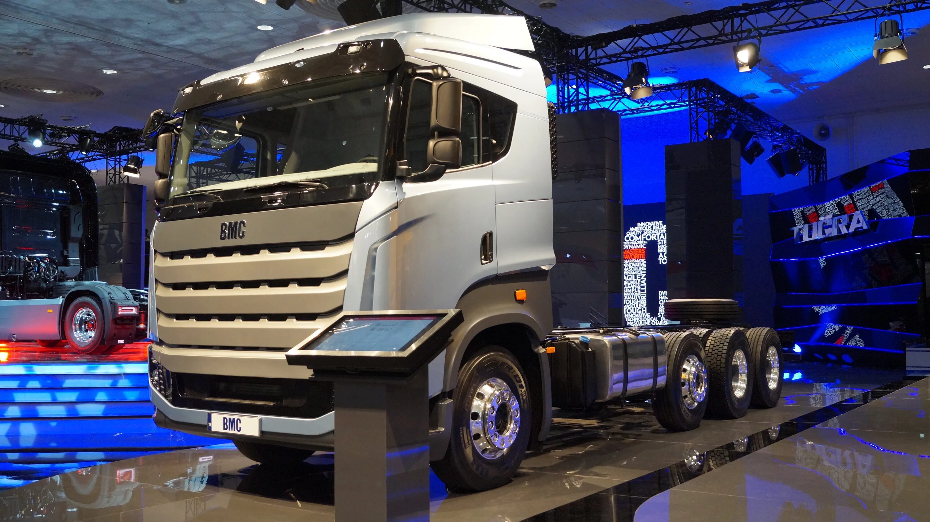 P bmc. Тягач bmc tugra 1846. bmc tugra грузовик. bmc truck. bmc tuğra.