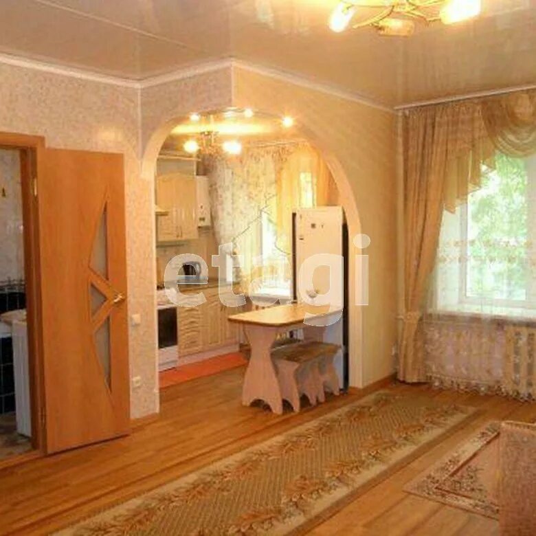 интерьер двушки хрущевки с проходной комнатой. смежные комнаты фото. хрущевка 2 комнатная со смежными комнатами. квартиры со смежными комнатами. интерьер двухкомнатной брежневки.