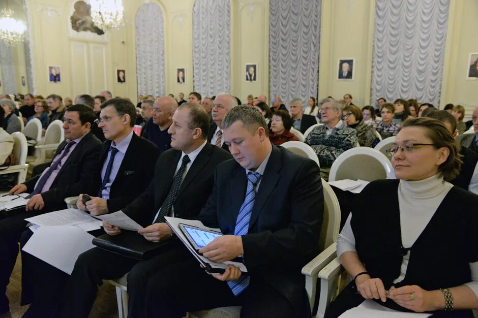 директор жкс 1 петроградского района. овд пушкинского района санкт-петербурга. репринцев кирилл эдуардович жкс 1 петроградского района. здание администрации петроградского района. гужа петроградского района.