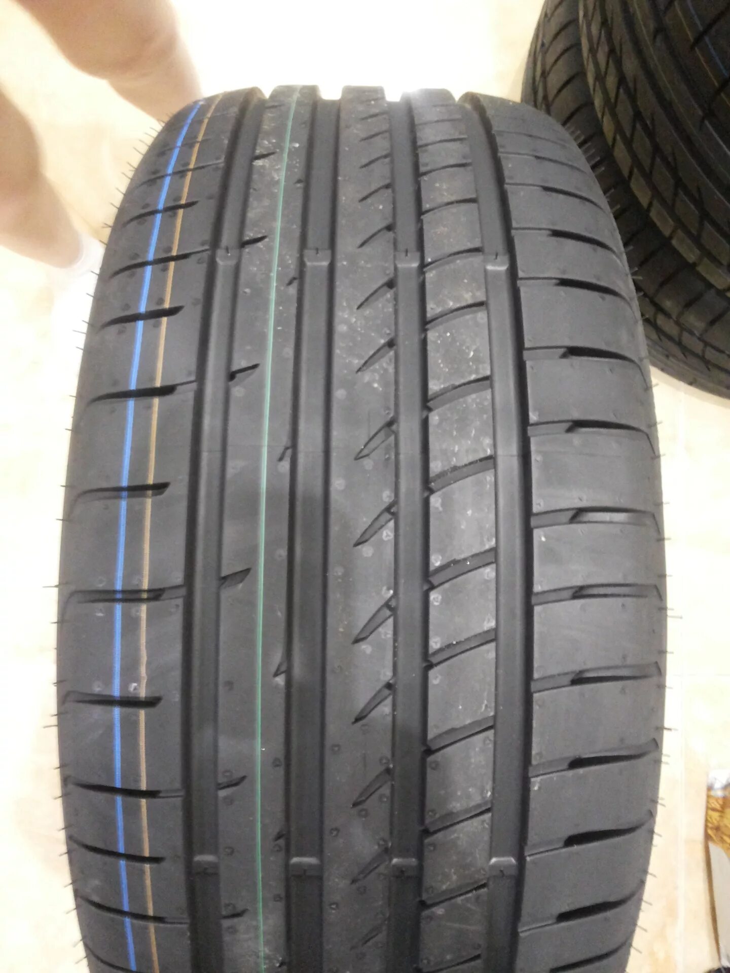 Goodyear eagle f1 245 45 r20. Goodyear f1 Asymmetric 2. 245/40/20 Goodyear Eagle f1 Asymmetric 2. Goodyear Eagle f1 Asymmetric 2. Goodyear Eagle f1 Asymmetric 2 SUV.