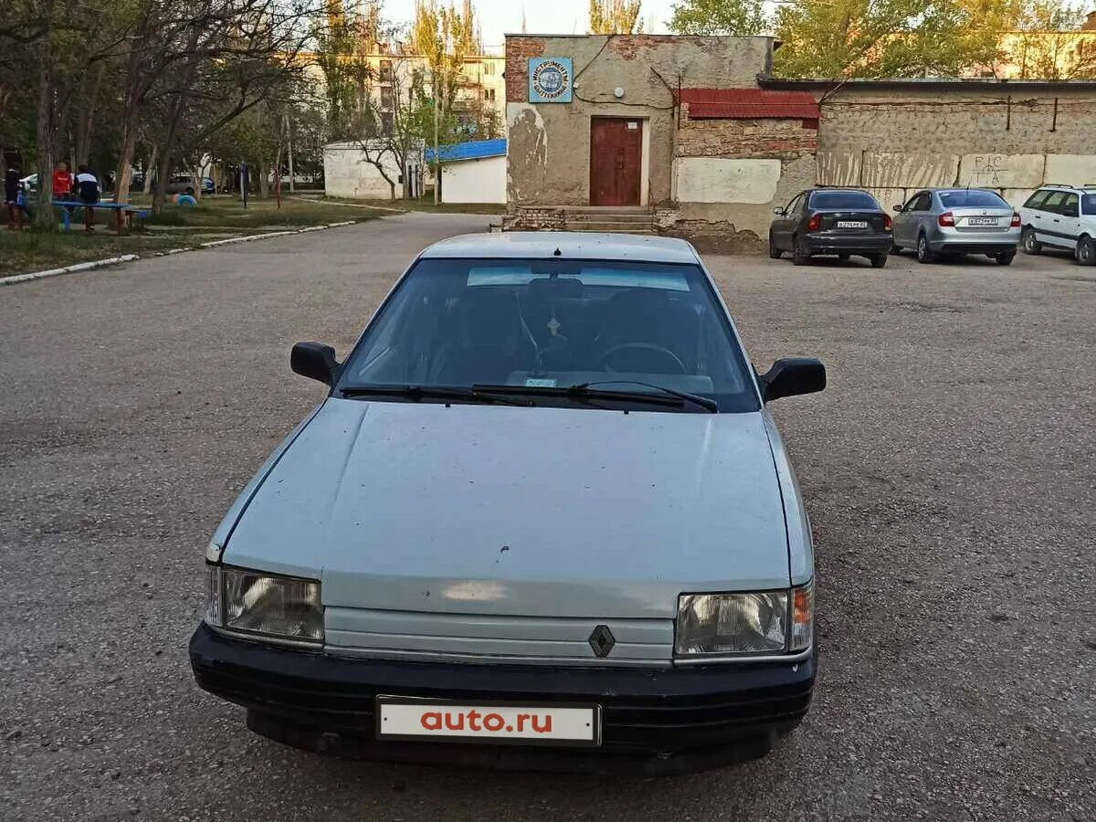 Рено 21 год. Renault 21 1986. Renault 1986 седан. Рено 21 Комби 1986. Renault 21 1.7 MT, 1989.