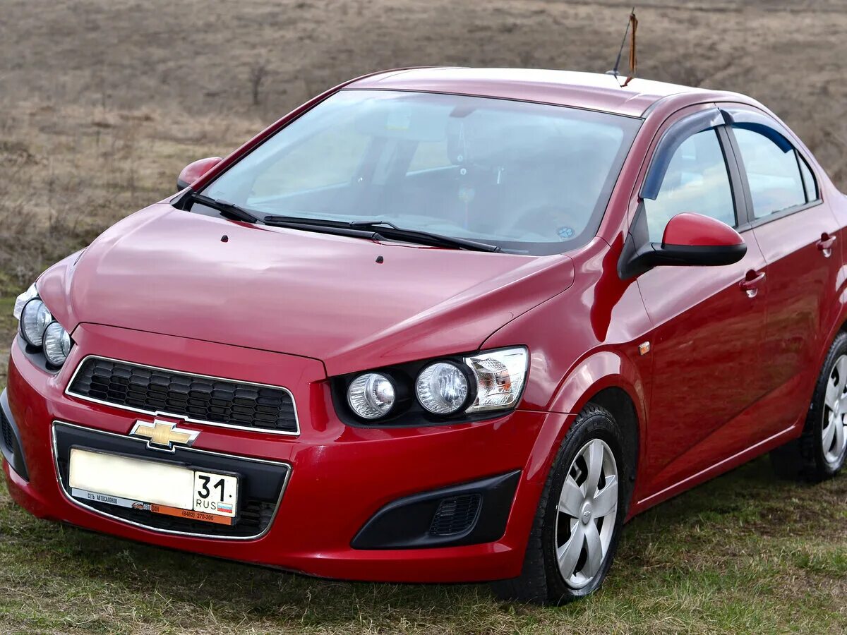 Купить за 400 тысяч. Chevrolet Aveo 2012. Шевроле Авео т300. Chevrolet Aveo II, 2012. Шевроле Авео т300 2012.