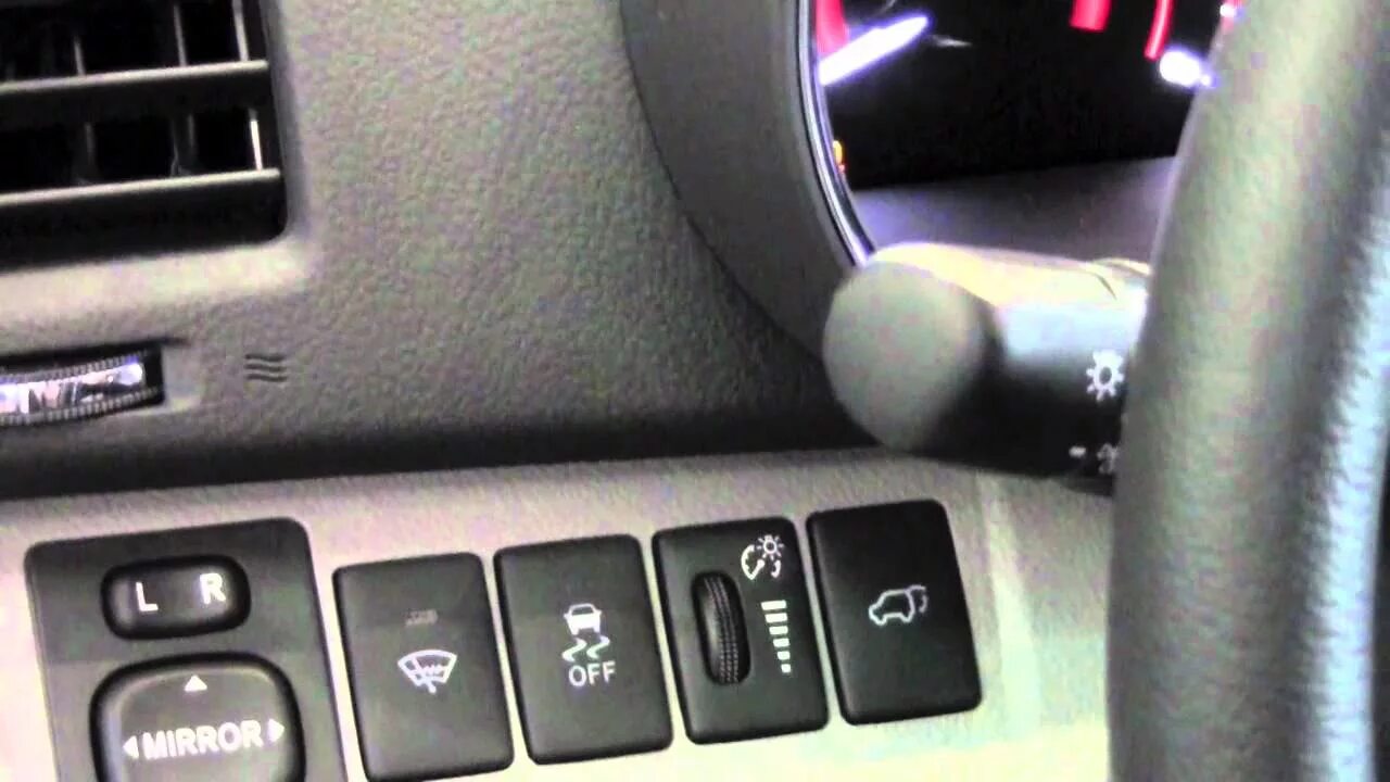 Систему vsc rav4. Кнопка vsc toyota. кнопка vsc toyota 4runner. индикатор vsc тойота. vsc trc vsc off прадо 120.
