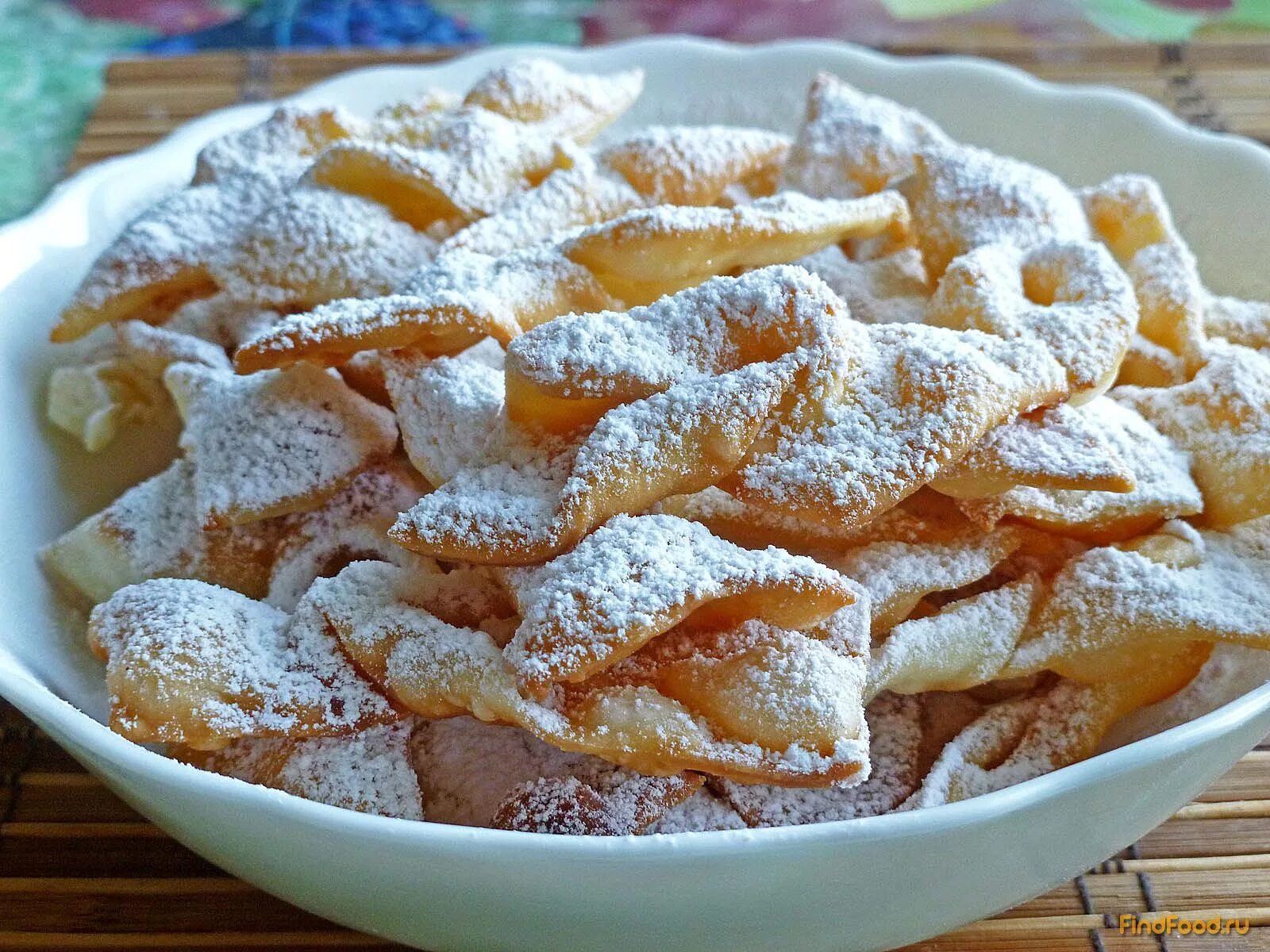 Рецепт самого хрустящего. Рецепт самого хрустящего. Хворост печенье. Хворост кубанский. Вергуны полтавские.