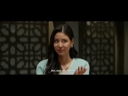 Үлкен кеудесі бар егде жастағы әйелдер