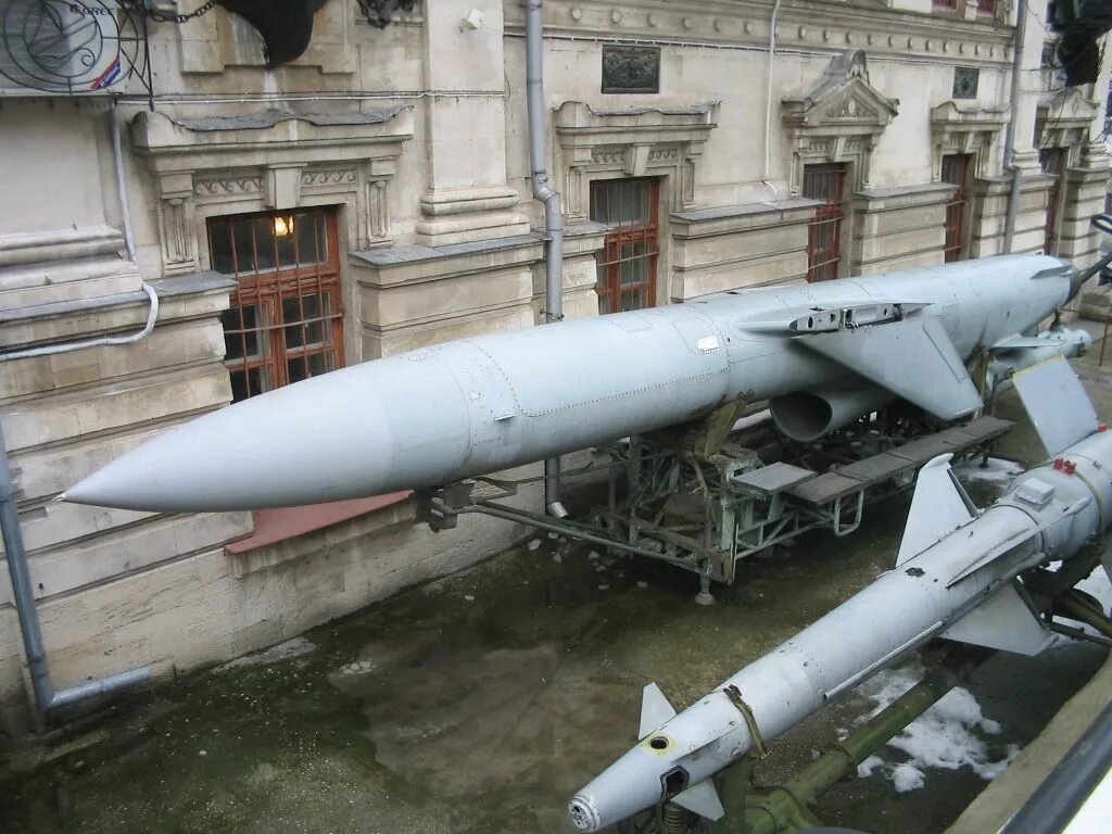 П 35б ракета. П-35 ракета крылатая противокорабельная. пкр п-700 комплекса ракетного оружия «гранит». ракета п-6. п-500 базальт.