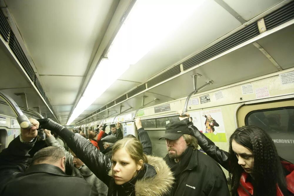 Новости москвы сегодня взрыв в метро. Взрывы в Московском метрополитене (2010). Лубянка 2010 взрыв в Московском метро станция. Теракт в 2010 году в Москве в метро.