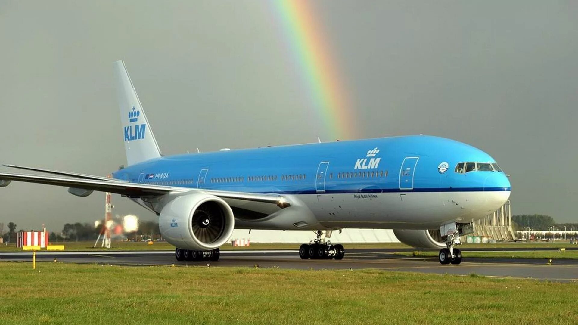 Airbus a380 KLM. Боинг 777 Ван ворлд. Самолеты Боинг 2003. Боинг 777 оранжевый KLM. К чему снится видеть самолет