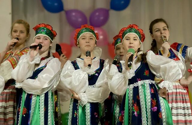 Калины куст ансамбль веселуха. Минус песни ансамбля веселуха. Ансамбль веселуха пятигорск. Состав ансамбля веселуха новосибирск. Ансамбль веселуха лесосибирск.