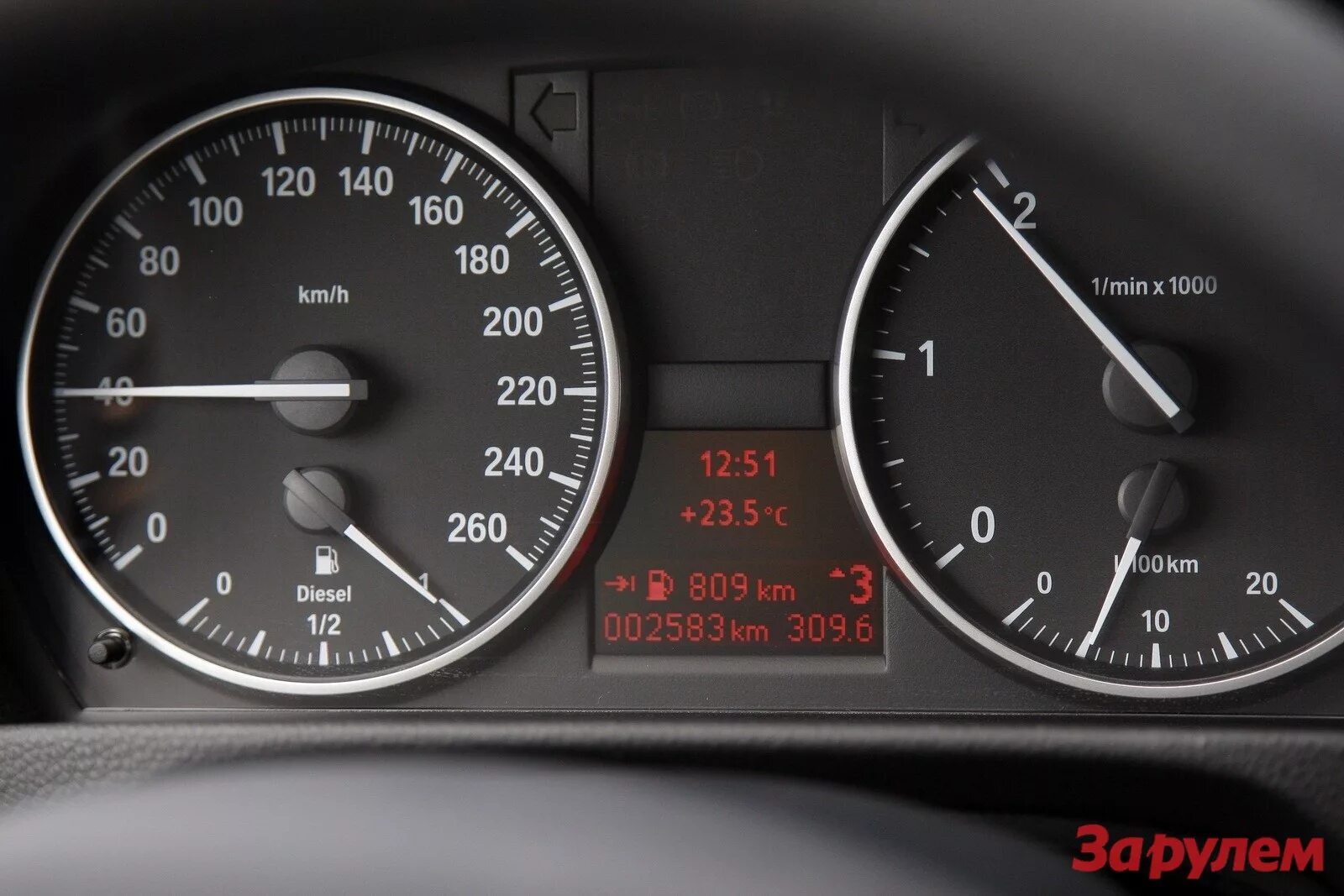 N55 мотор бмв. Bmw x5 e70 2010. Двигатель bmw x5. Приборная панель bmw g30. Бмв твин турбо дизель.