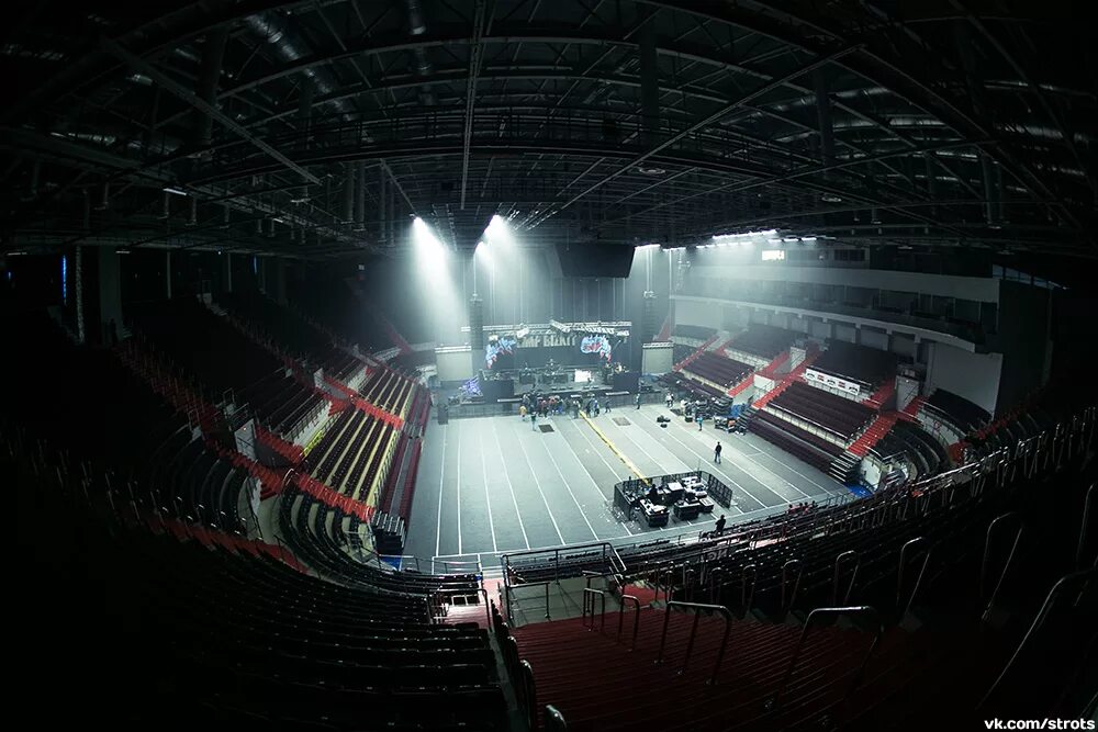 Цирк сибур арена спб. Сибур арена сцена цирк. Сибур арена. Сибур арена цирк запашных. Сибур арена спб концерт.