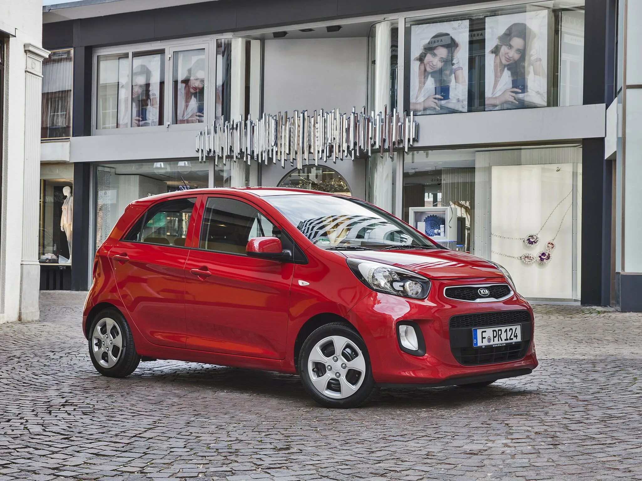 Машина kia picanto. Kia Picanto 2015 Red. Киа малолитражка Пиканто. Киа Пиканто 5. Красная Пиканто Киа 2015.