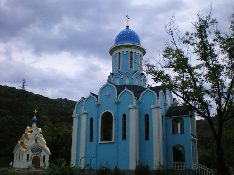 Краснодарский край сочи лесное. Троице-Георгиевский монастырь Сочи. Троице-Георгиевский женский монастырь в Сочи. Женский монастырь в Краснодарском крае. С Лесное Сочи монастырь.