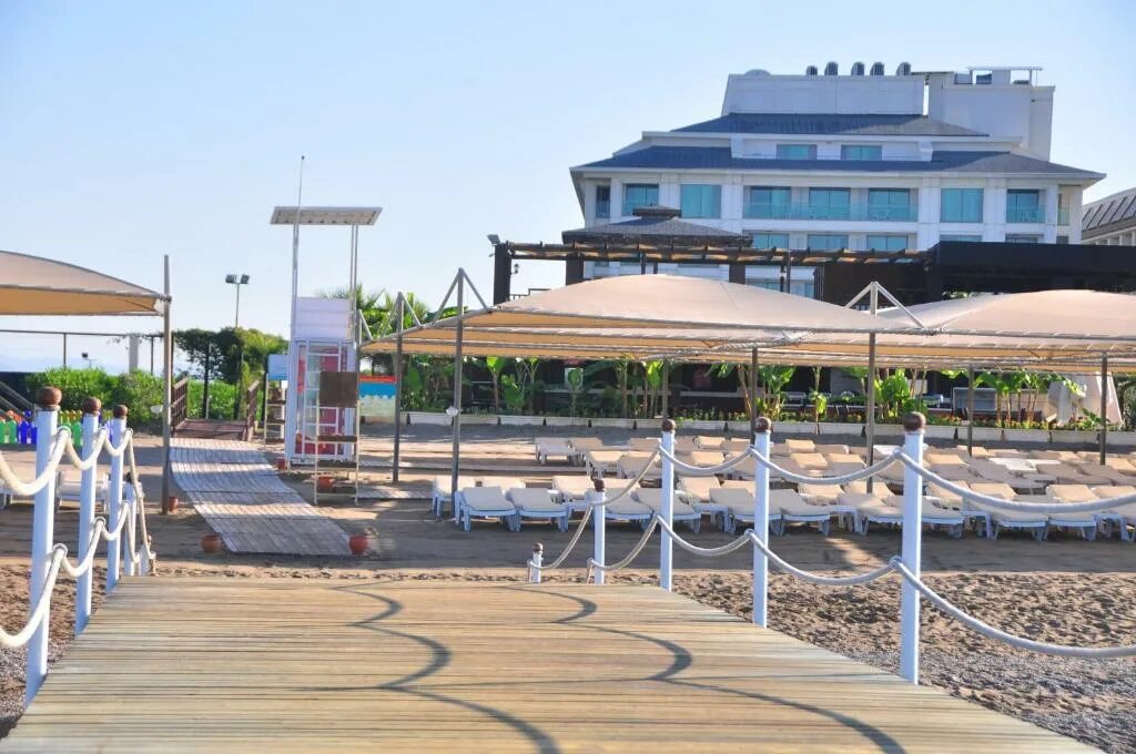 Life belek отзывы. Отель fun Sun Family Life Belek. Fun Sun Family Club Белек Турция. Fun Sun Family Life Belek 5 Турция Белек. Отель фан Сан Фэмили лайф Белек Турция.