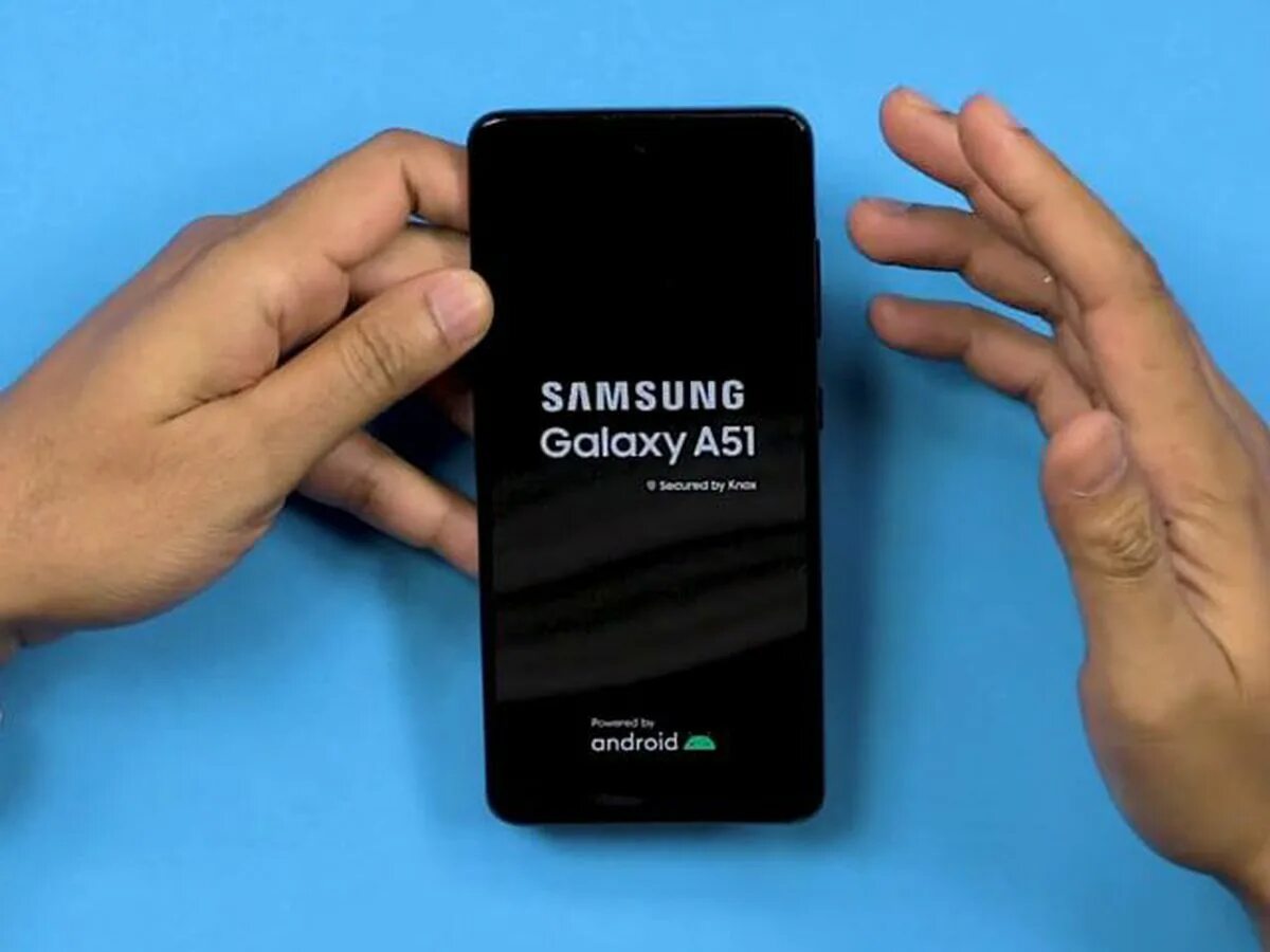 Самсунг а 51 можно. Samsung Galaxy a51. Samsung Galaxy a51 комплектация. Самсунг галакси а 51. Samsung Galaxy a51 комплект.