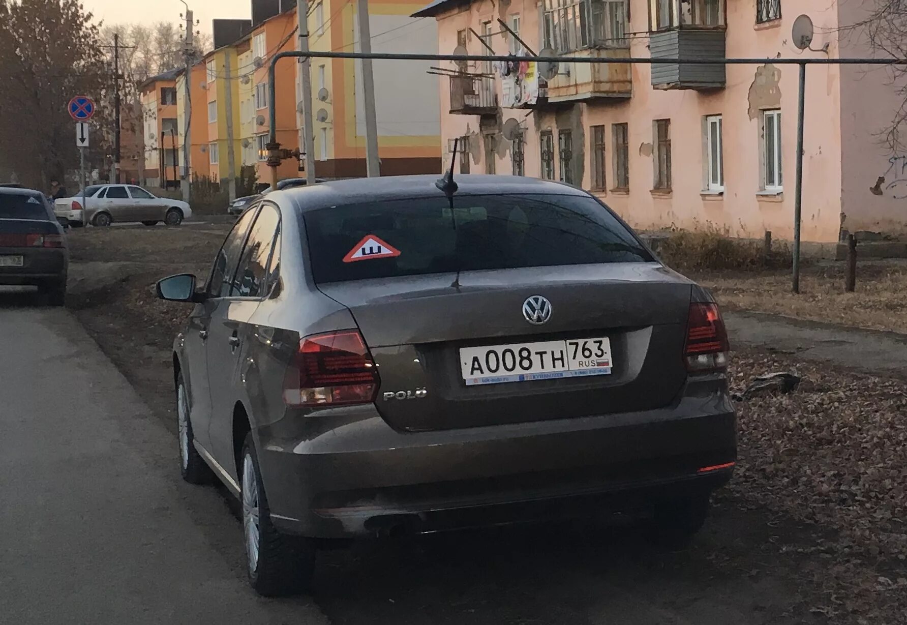 Фольксваген поло номер 952 71 регион. Автомобиль с номером 008. Машины 08 регион. Region 8