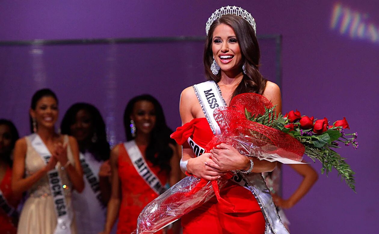 Miss finish. НИА Санчес Мисс США 2014. Мисс США 2023. Мисс США 2021. Мисс США 1976.