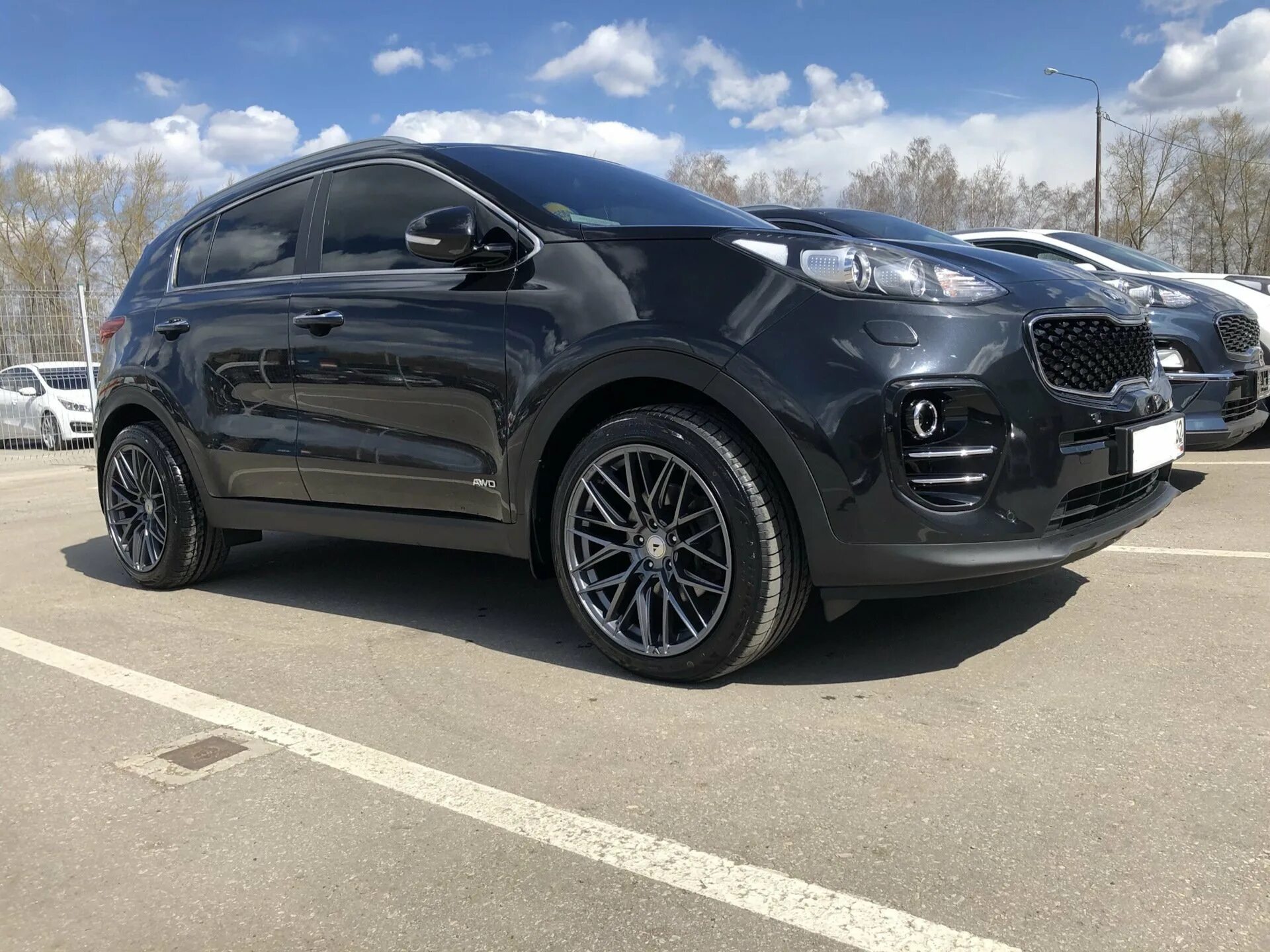 Купить диски на киа спортейдж 4. Спортейдж 4. Спортейдж 4 r19. Sportage 4 r19. Диски на Киа Спортаж 4.