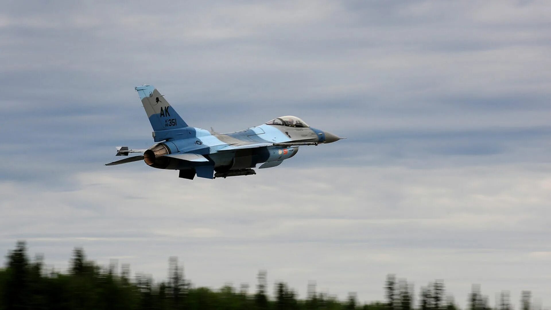 16 ввс. Миг-29 словакии. f16. f-16v block 70 ввс словакии. f-16 ввс румынии.