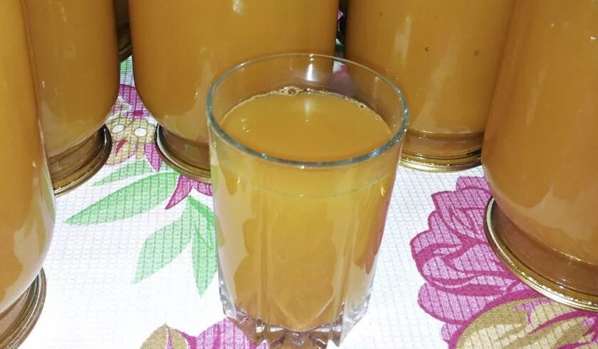 Тыквенный сок в банках. Яблочный сок с мякотью без соковыжималки. Яблочный сок на зиму через соковыжималку. Яблочный сок на зиму. Яблочный сок с мякотью без соковыжималки.