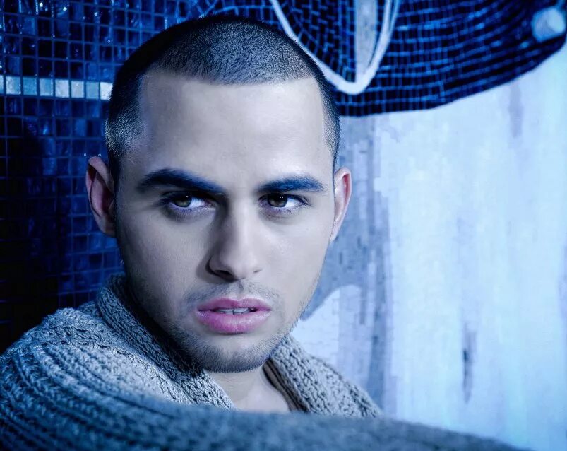 Alex mika. Alex mika. Алекс мика. Шоколад alex mica. Алекс мика фото.