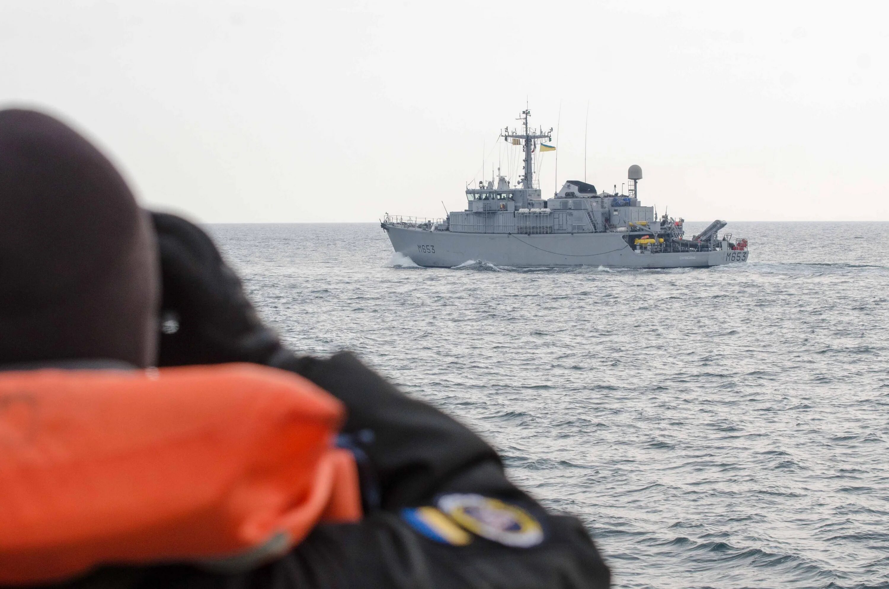 В черном море украинском. В черном море украинском. Мины магнитные на черном море. Карта украины змеиный остров на карте. Акватория черного моря границы.