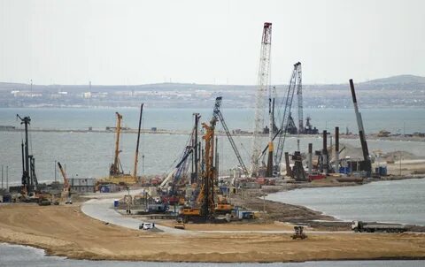 В каком году построили крымский