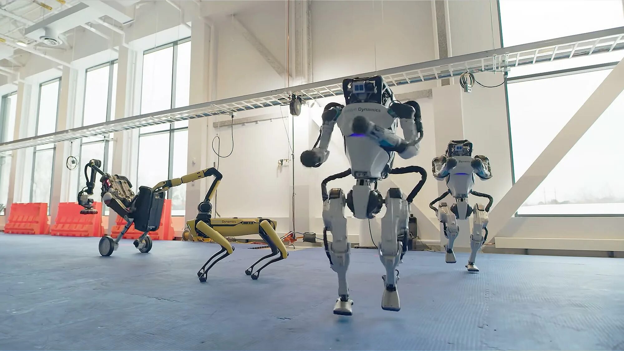Некоторый робот. Boston dynamics. роботы картинки. boston dynamics новогоднее. роботы 18.