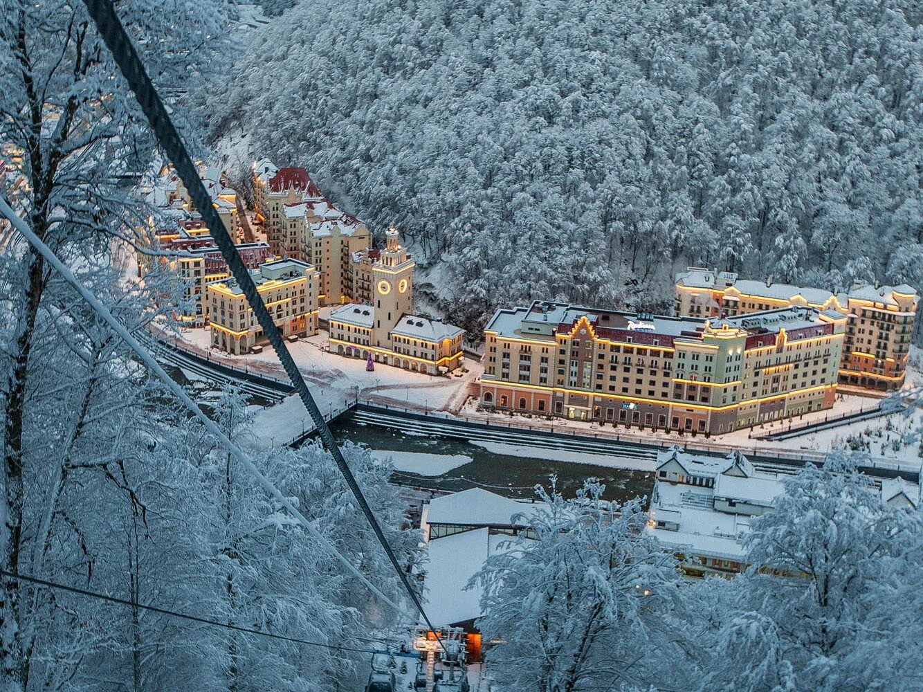 Красная поляна погулять. Рэдиссон Сочи красная Поляна.