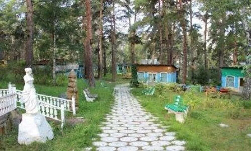 Кичигино южноуральск озеро. База отдыха теремок в кичигино. Южноуральск водохранилище. Кичигино южноуральск. Кичигино южноуральск.