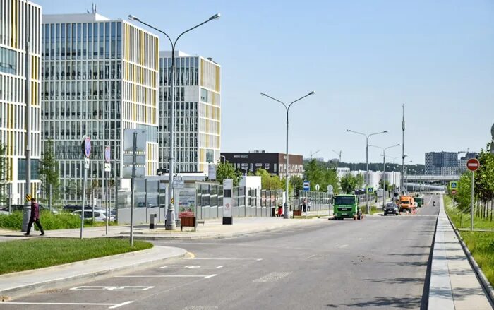Парковка коммунарка. 40 Больница Коммунарка. Больница 40 в Коммунарке парковка. Парковка ГКБ Коммунарка. Здание полиции Коммунарка.