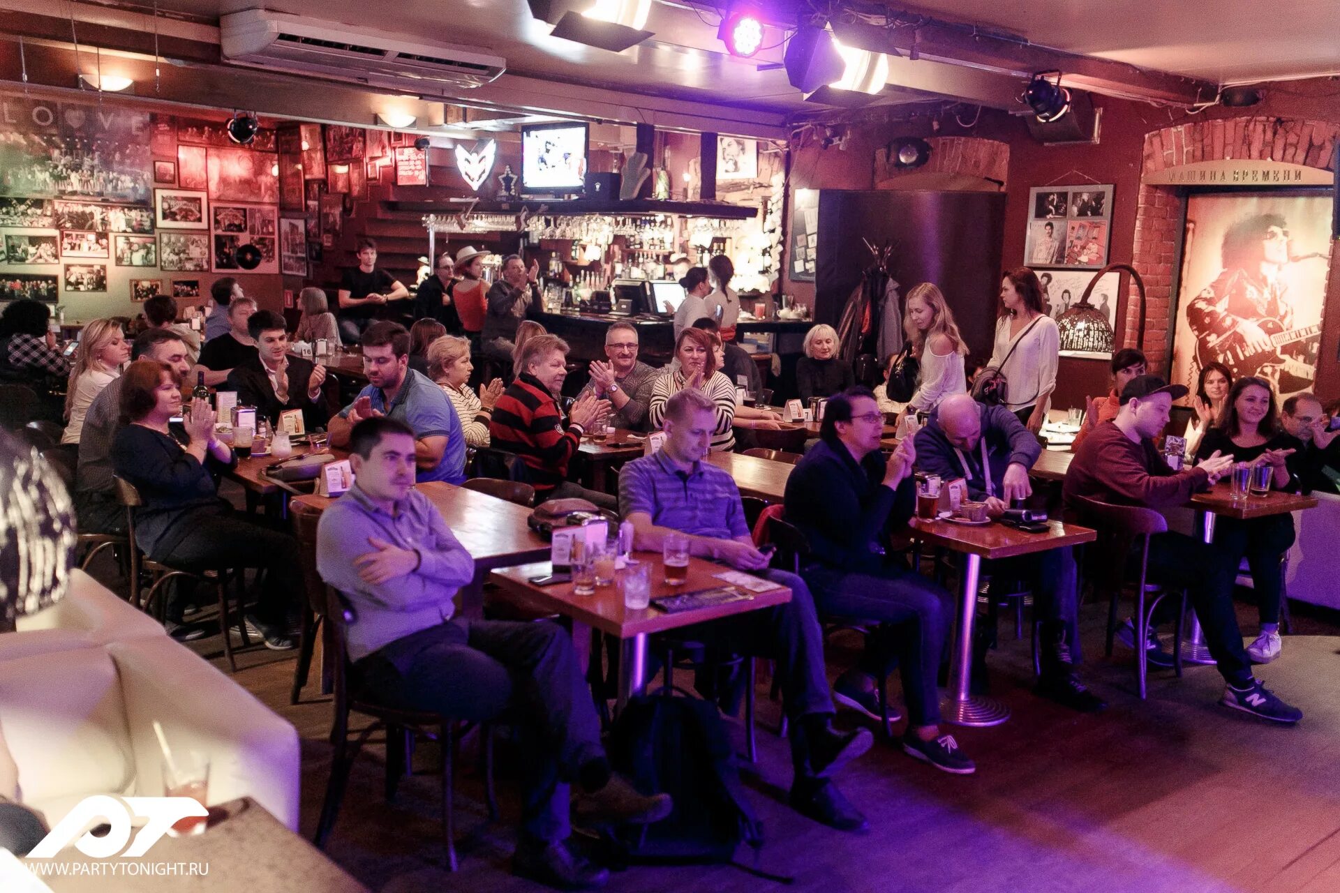 Ритм энд блюз кафе Москва. Rhythm Blues Cafe большой зал. Ритм-блюз кафе Староваганьковский переулок. Ритм блюз кафе (Rhythm & Blues Cafe) - ритм блюз кафе (большой зал). Ресторан блюз