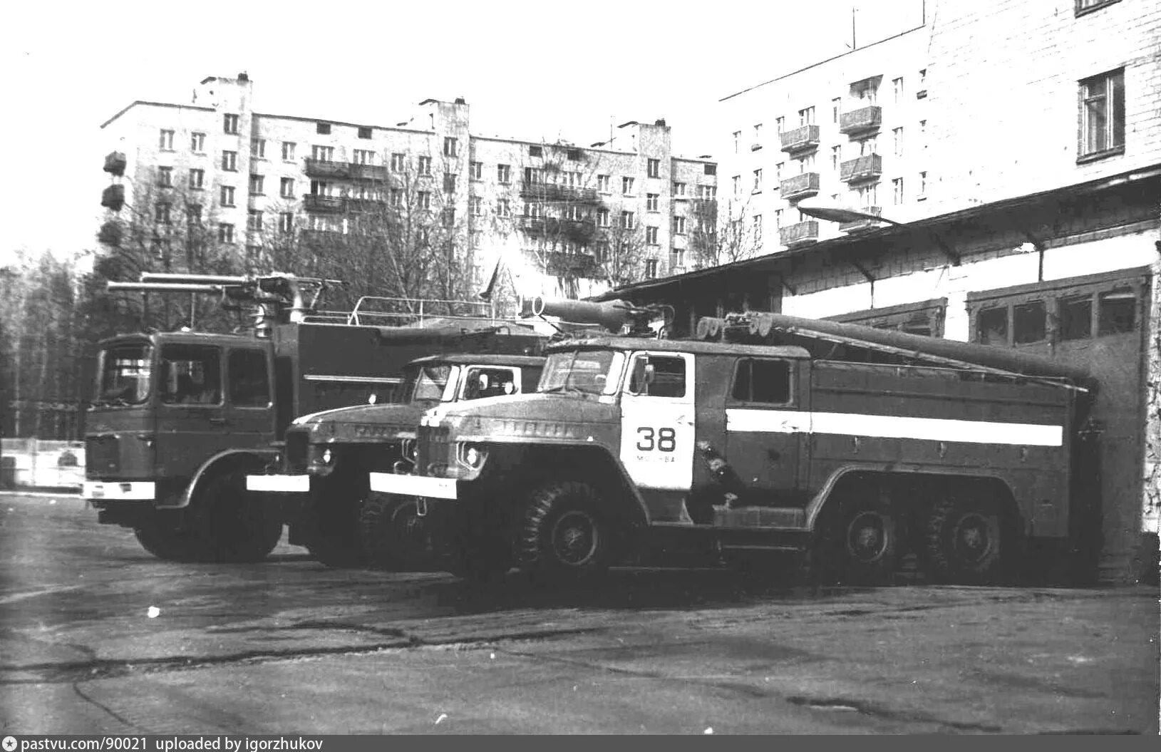 Пожарная рота. 38 Пожарная часть Москва. ЗИЛ 5102. Пожарная охрана Москвы, 1960 год. 97 Пожарная часть Москва ЗИЛ.