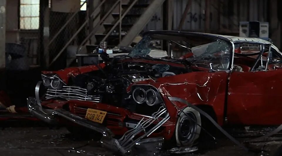 Тачки для зомби апокалипсиса. Убитая машина как называется. Старый гнилой автомобиль. Разбитые машины. Убитая машина.