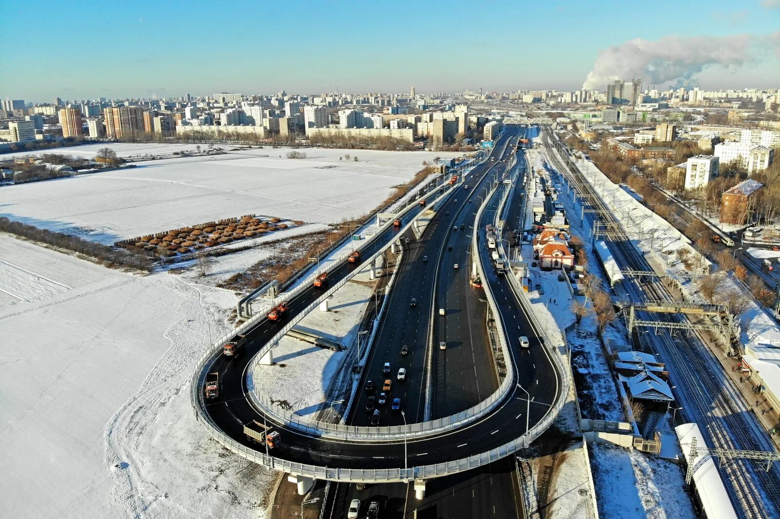 Эстакада Восточное Дегунино. Северо-Восточная хорда дороги и мосты. Восточное Дегунино путепровод. Бусиновская эстакада. Эстакада рядом