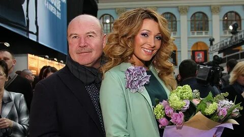 Певица колбасного короля