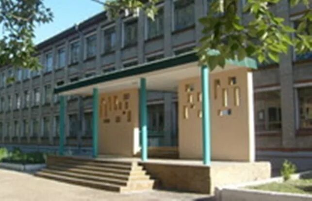 41 школа казань. Хади такташа 78. Группировка хади такташ в казани 90 е. Хади такташа 34 набережные челны. Школа 41 хади такташ.